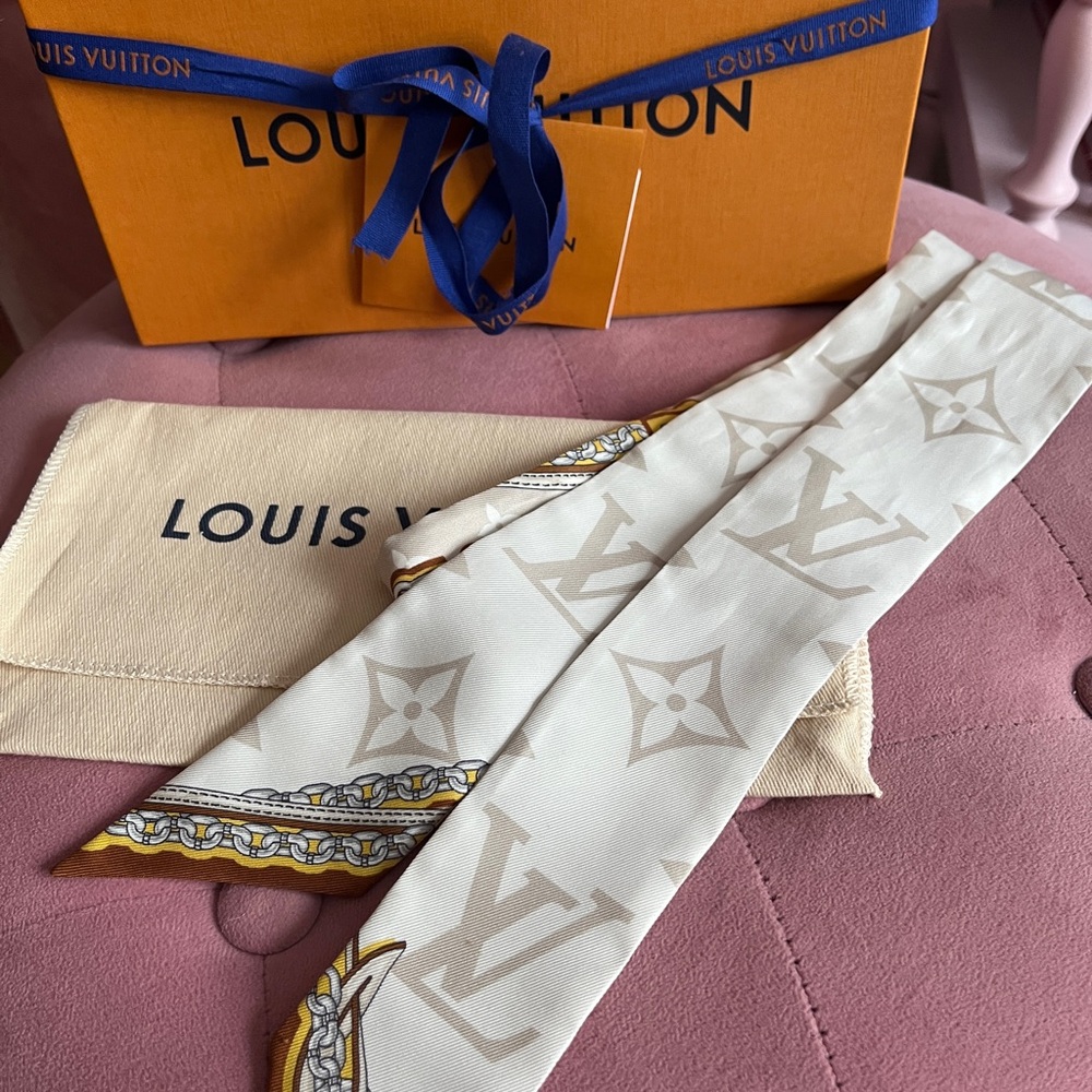 Louis Vuitton Ultimate Bandeau BB